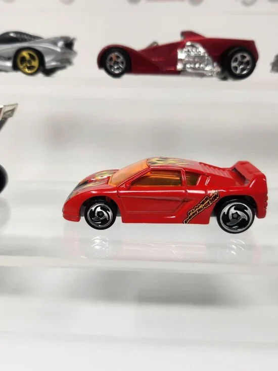 Hotwheels Diecast Cars Lot of (9) 1/64 (p1) - Picture 10 of 11